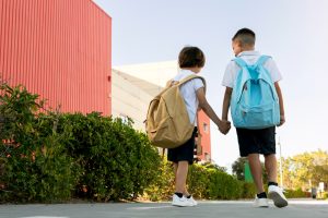 mempersiapkan anak sekolah