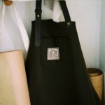 Apron: Pelindung Stylish yang Wajib Ada di Dapur