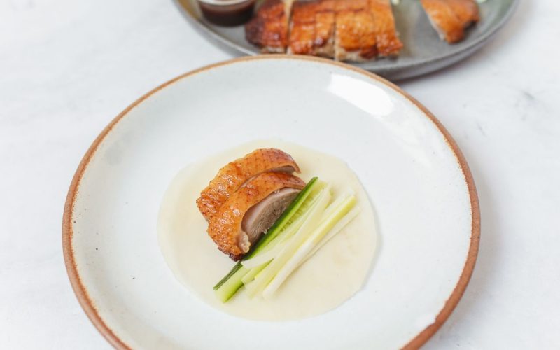 Memasak bebek peking
