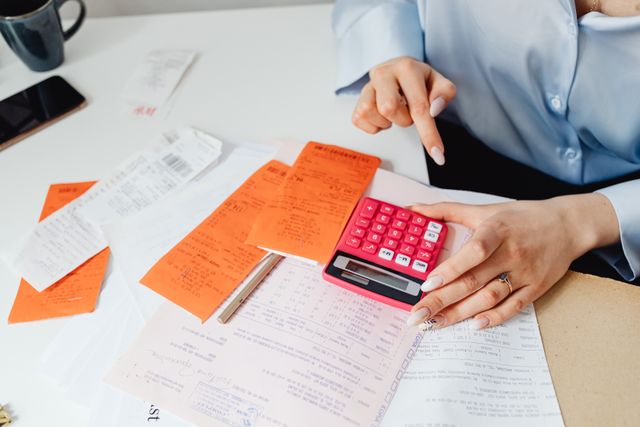 melancarkan arus kas bisnis